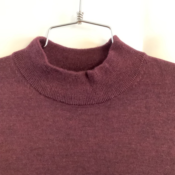 Joseph Abboud Men's Cherry color  Crew Neck Sweater - Size L *65% MERINO WOOL* - Picture 3 of 10
